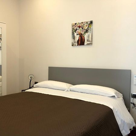 Bed and Breakfast Bruno House Napoli Esterno foto