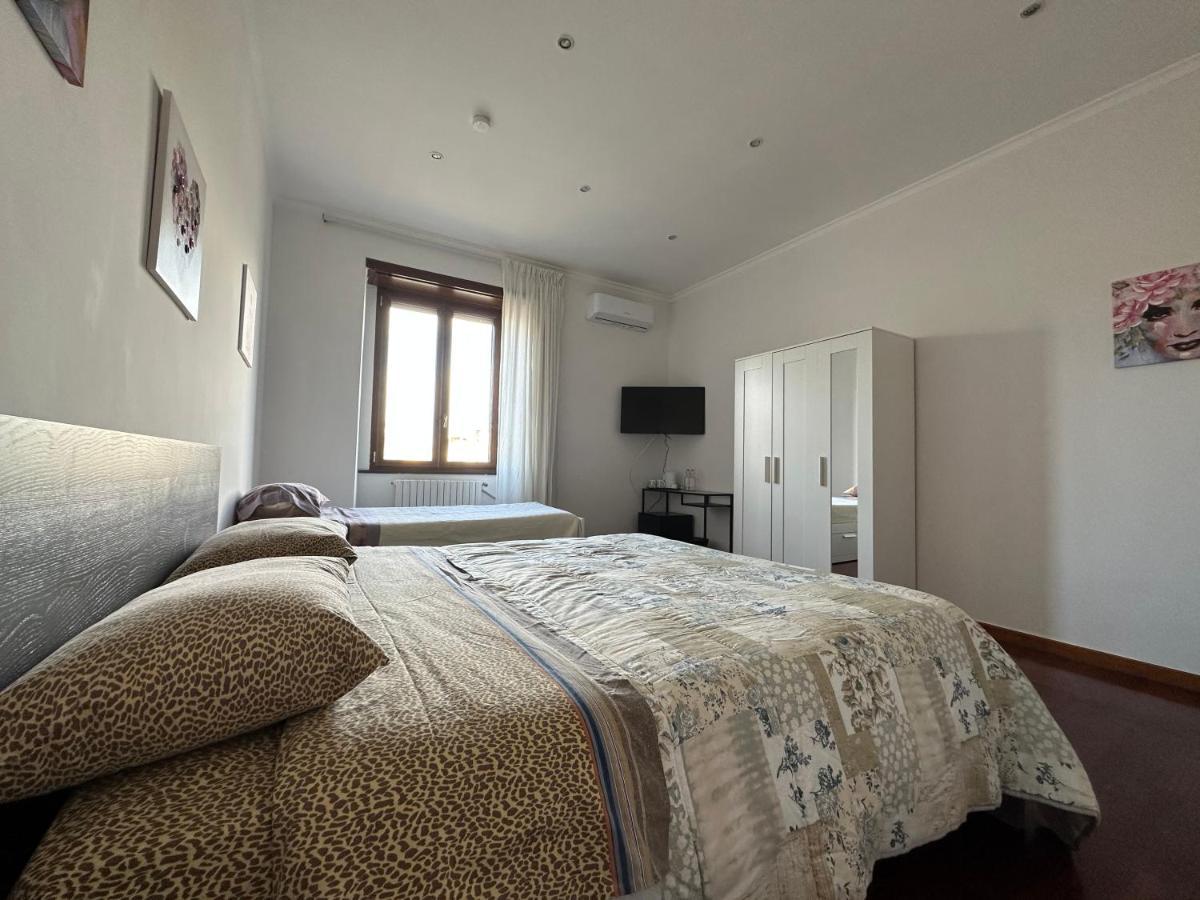Bed and Breakfast Bruno House Napoli Esterno foto