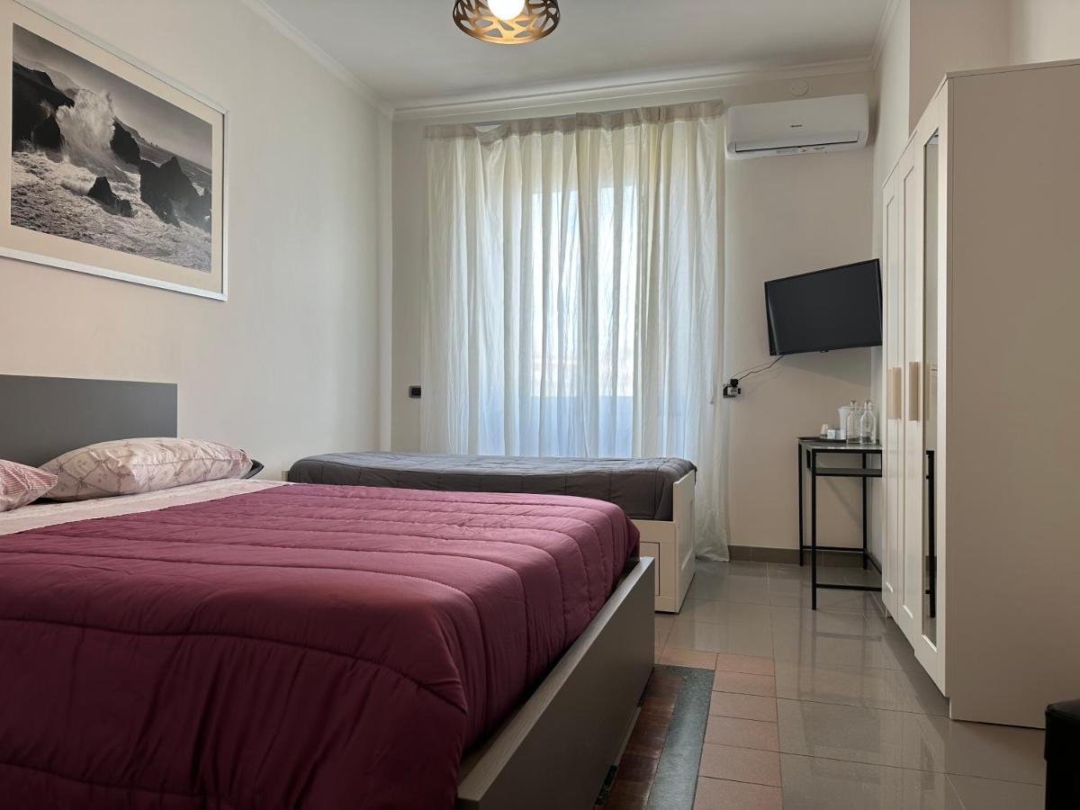 Bed and Breakfast Bruno House Napoli Esterno foto