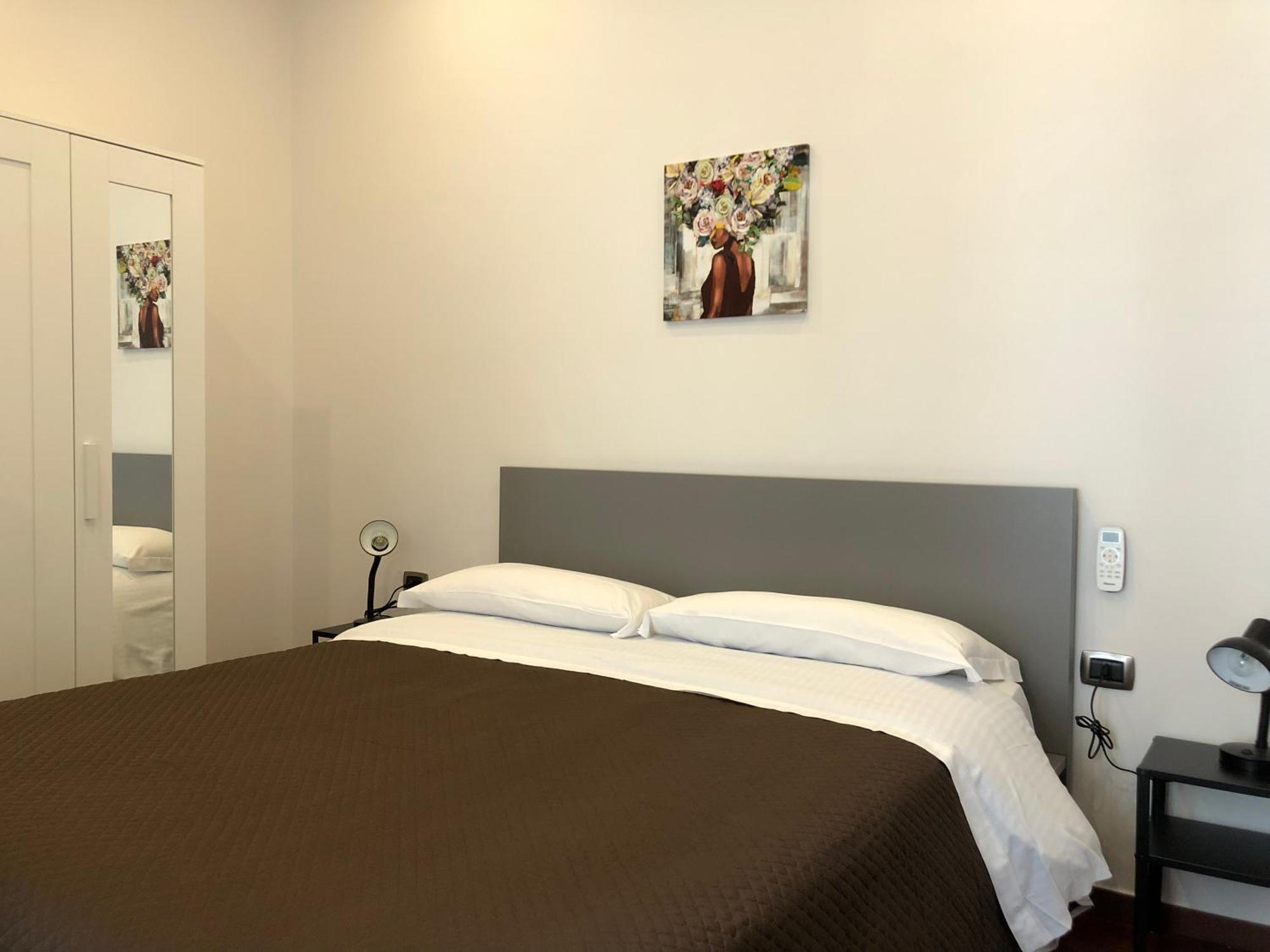 Bed and Breakfast Bruno House Napoli Esterno foto
